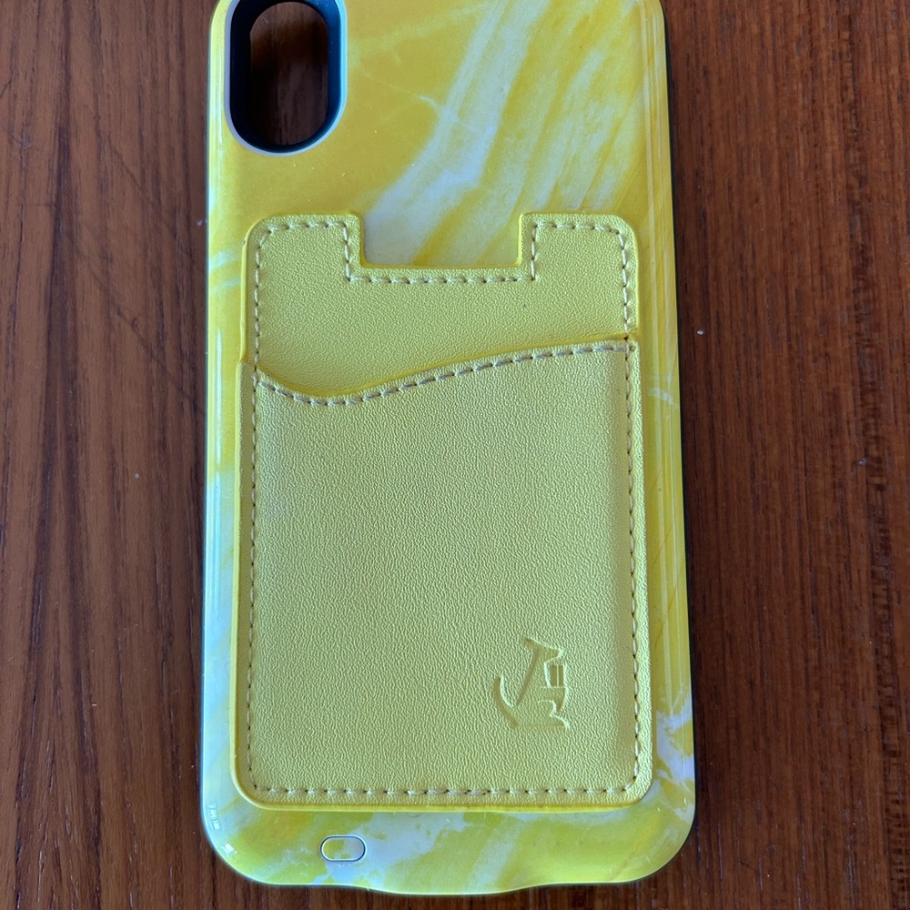 IPhone XR battery case with card wallet. Luxy Lemon.
